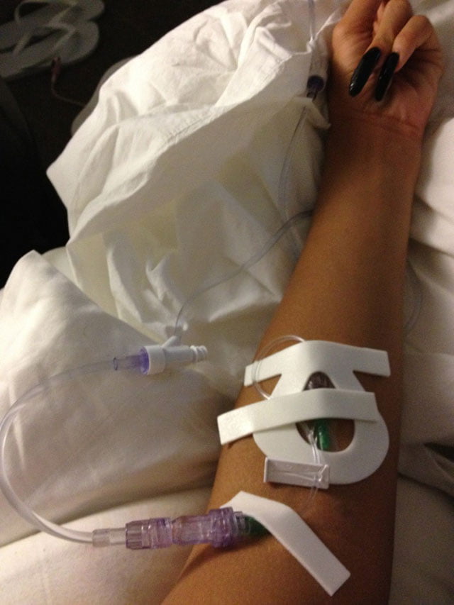 rihanna_hopital_2