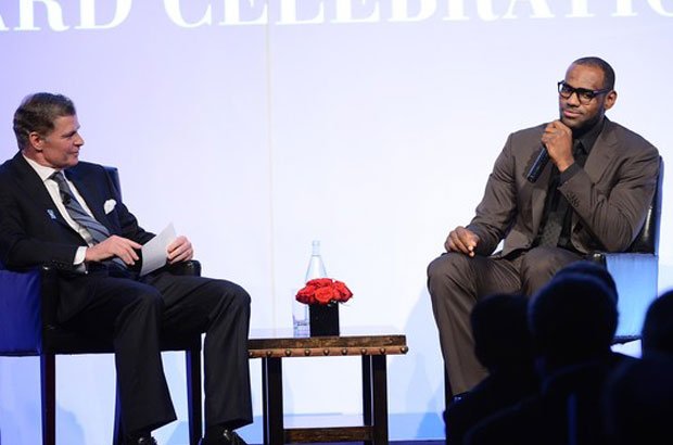 lebron james elu sportif de lannee 2