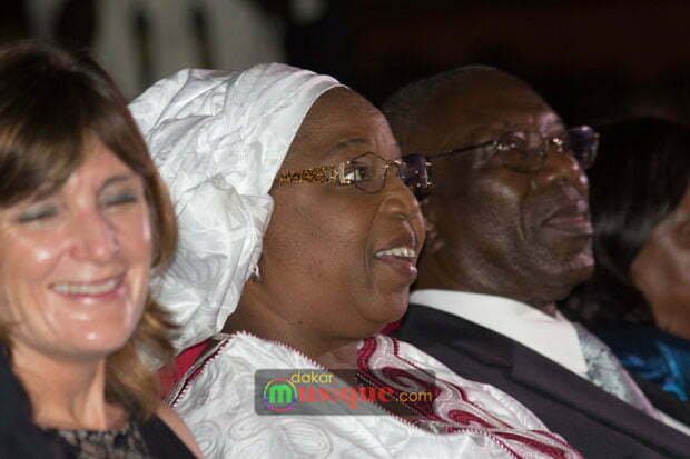 eva-marie-cole-seck-soiree-ebola