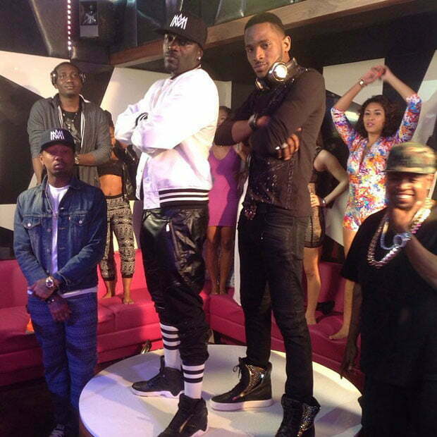 D’Banj et Akon sur le plateau du tournage de la vidéo « Frosh »