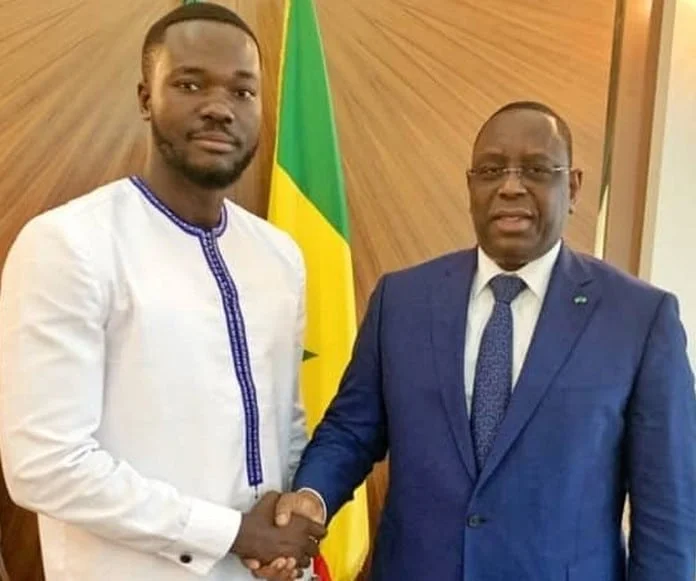 Photos : Canabasse reçu au palais !