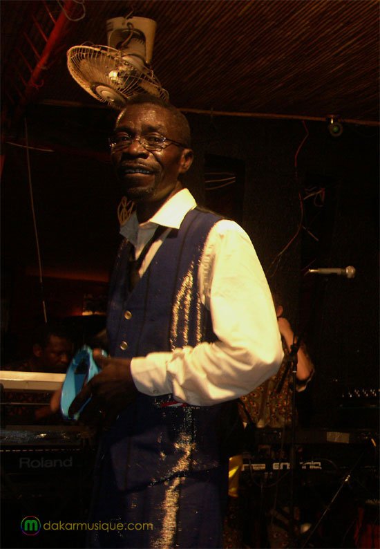 Souleymane Faye avec Le Groupe Xalam 2