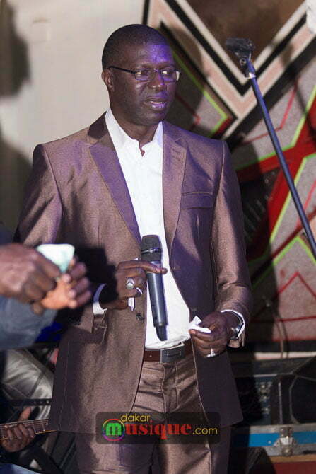 Fallou Dieng, soirée dédicace "Momé vent" au Yengoulène.
