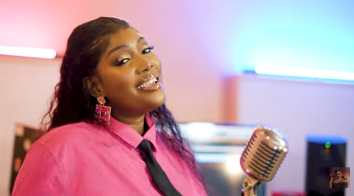 Dior Mbaye revient en force avec « Yamay Beglo », un titre plein d’audace